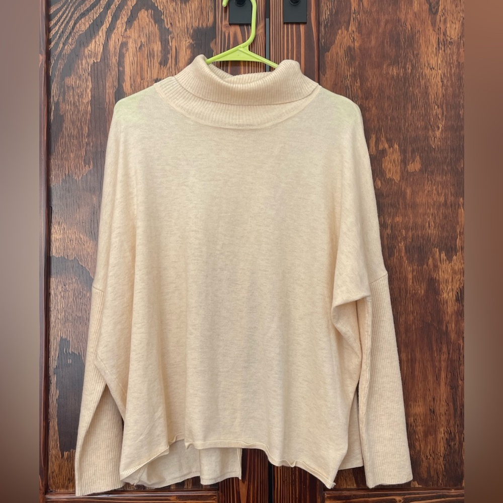 Kerisma cream sweater